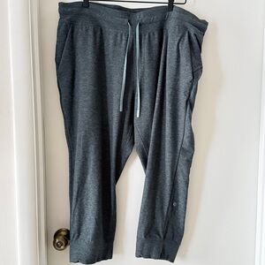 Lululemon Heather Aqua Cropped Joggers Plus Size 20/XXL